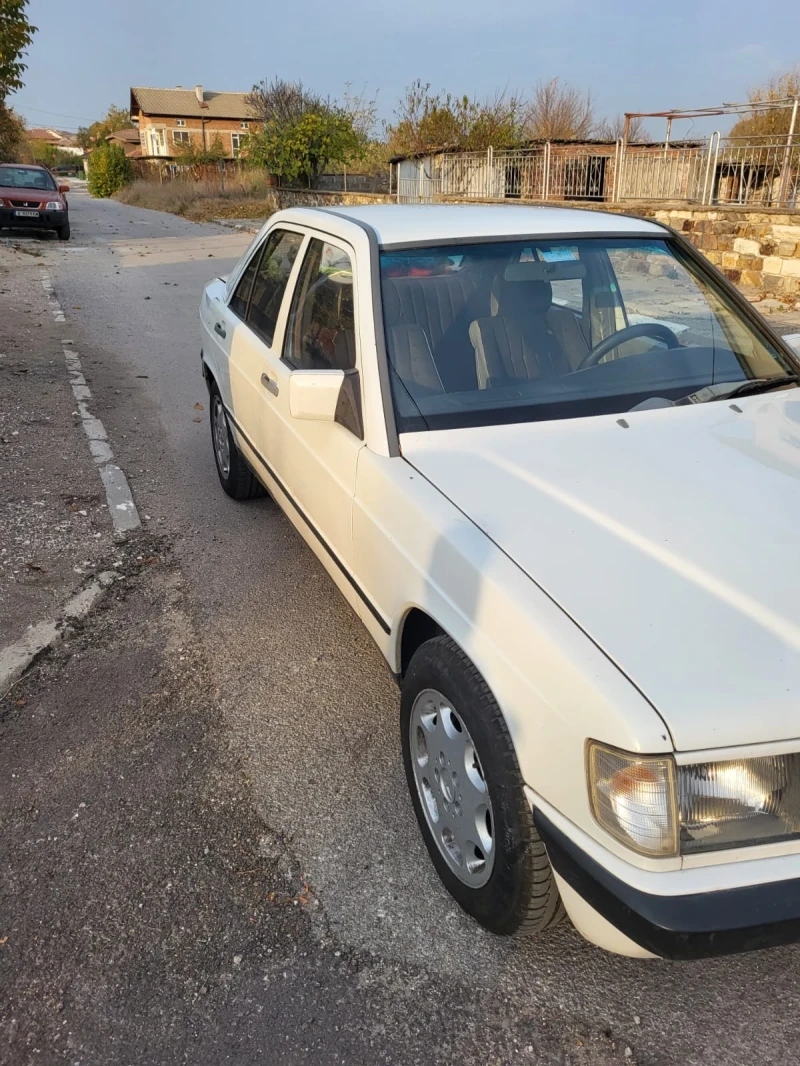 Mercedes-Benz 190 190D/УНИКАТ/, снимка 3 - Автомобили и джипове - 49393757