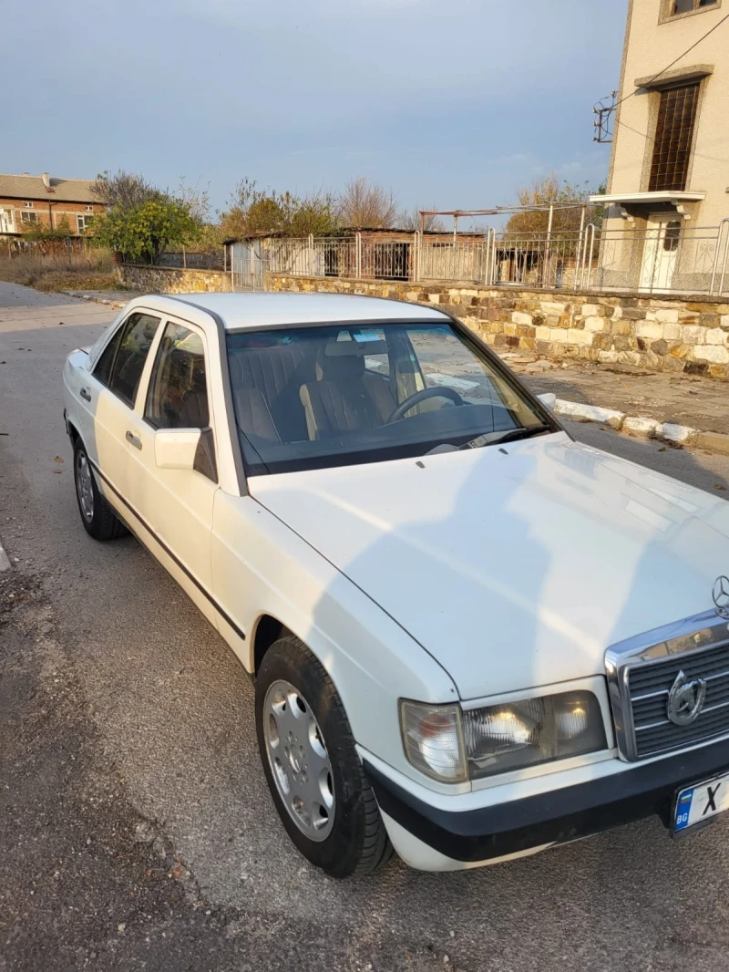 Mercedes-Benz 190 190D/УНИКАТ/, снимка 4 - Автомобили и джипове - 49393757