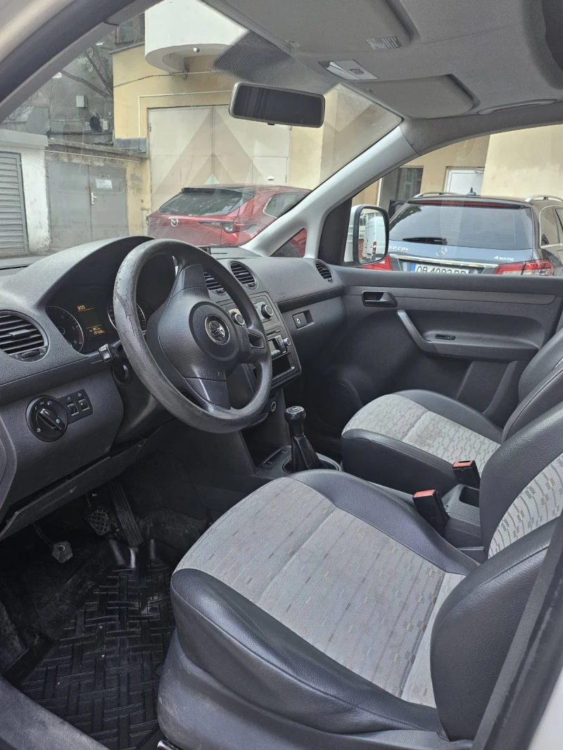 VW Caddy, снимка 4 - Автомобили и джипове - 52477217