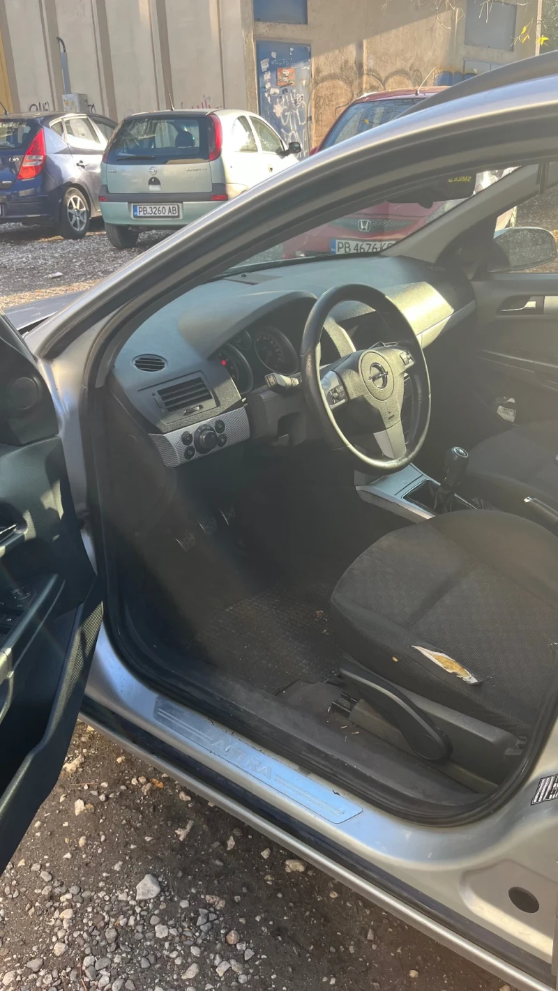 Opel Astra, снимка 6 - Автомобили и джипове - 52352262