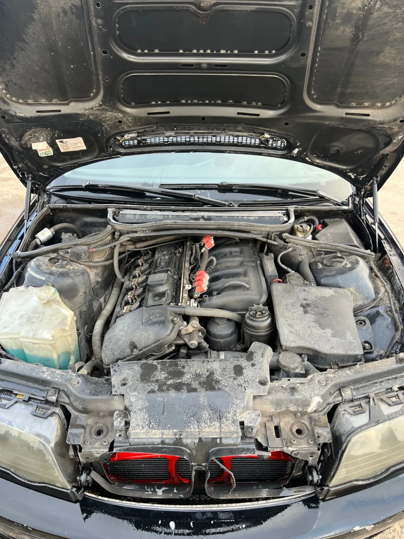 BMW 320, снимка 10 - Автомобили и джипове - 53583239