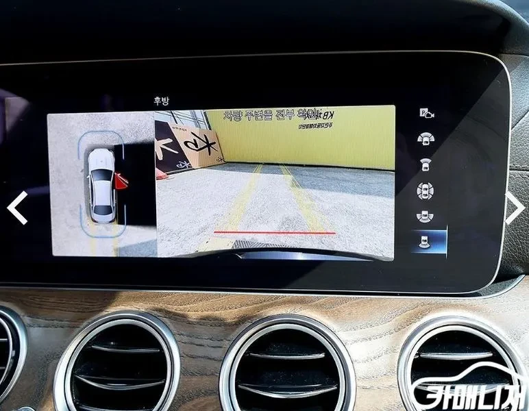 Mercedes-Benz E 250 Exclusive, снимка 10 - Автомобили и джипове - 55102193