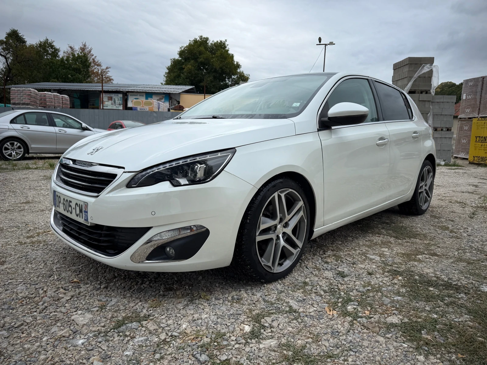 Peugeot 308 1.2 e-THP АВТОМ. 106000км!!!СЕРВ.КНИЖКА, снимка 1