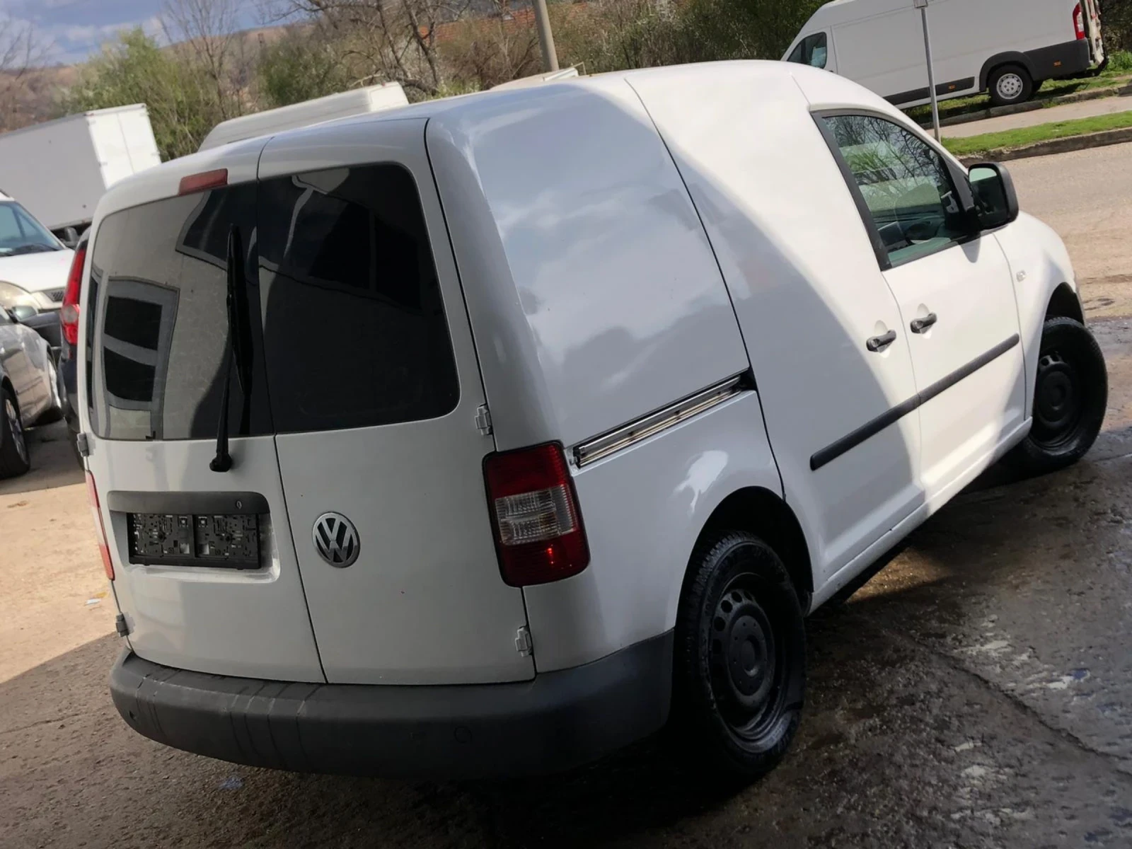 VW Caddy 2.0SDI - изображение 4