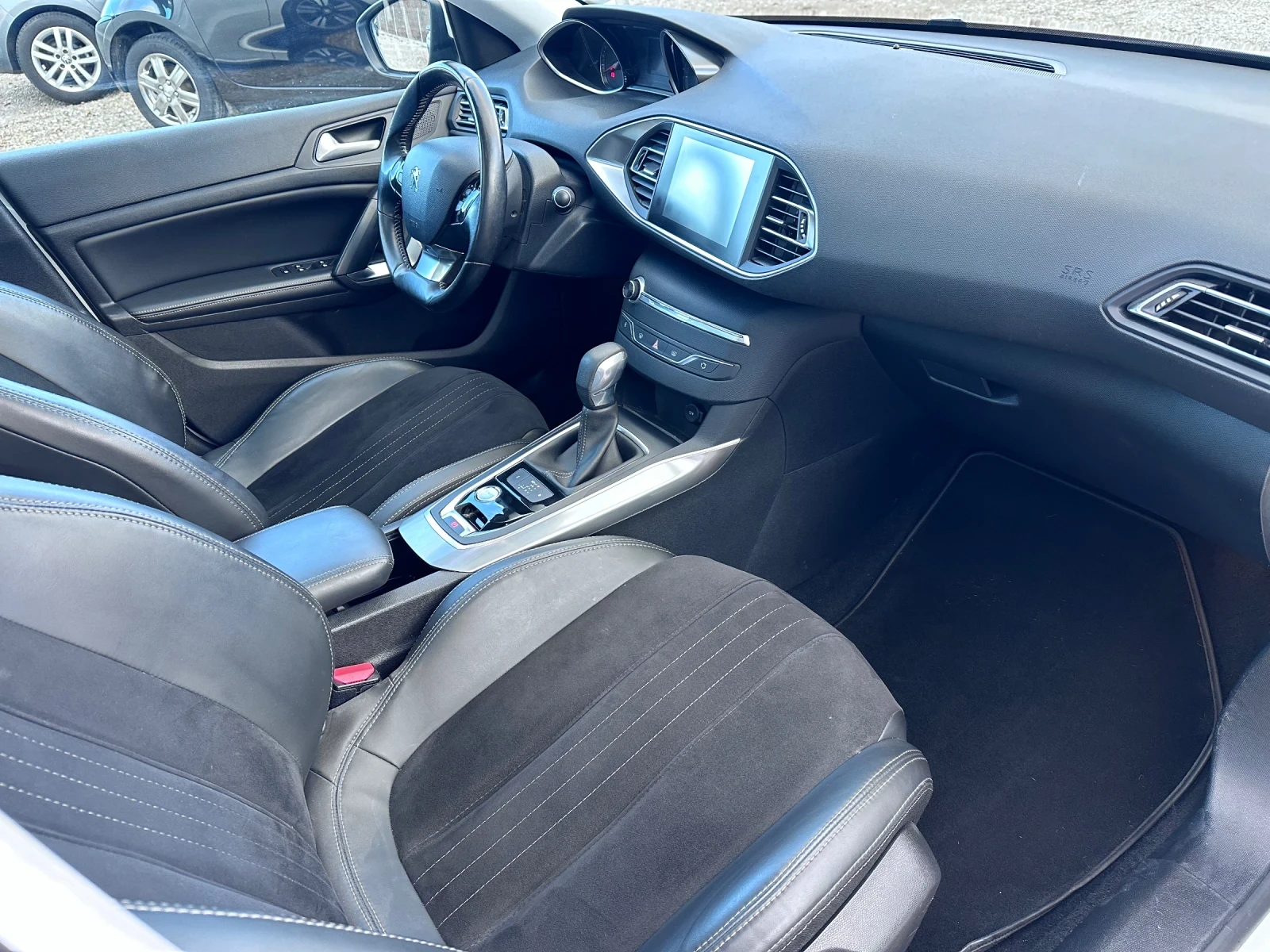 Peugeot 308 1.2 e-THP . 106000!!!. | Mobile.bg   11