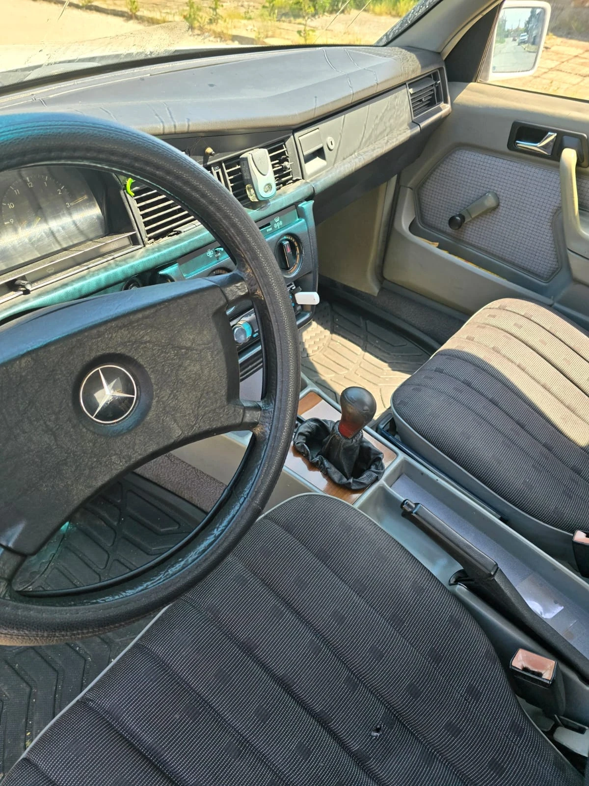 Mercedes-Benz 190 190D/УНИКАТ/ | Mobile.bg — изображение 11