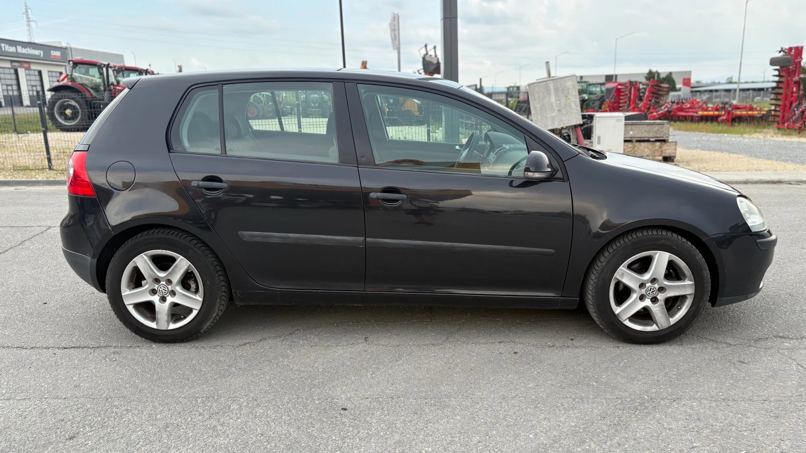 VW Golf 1.9tdi, снимка 4 - Автомобили и джипове - 50596529