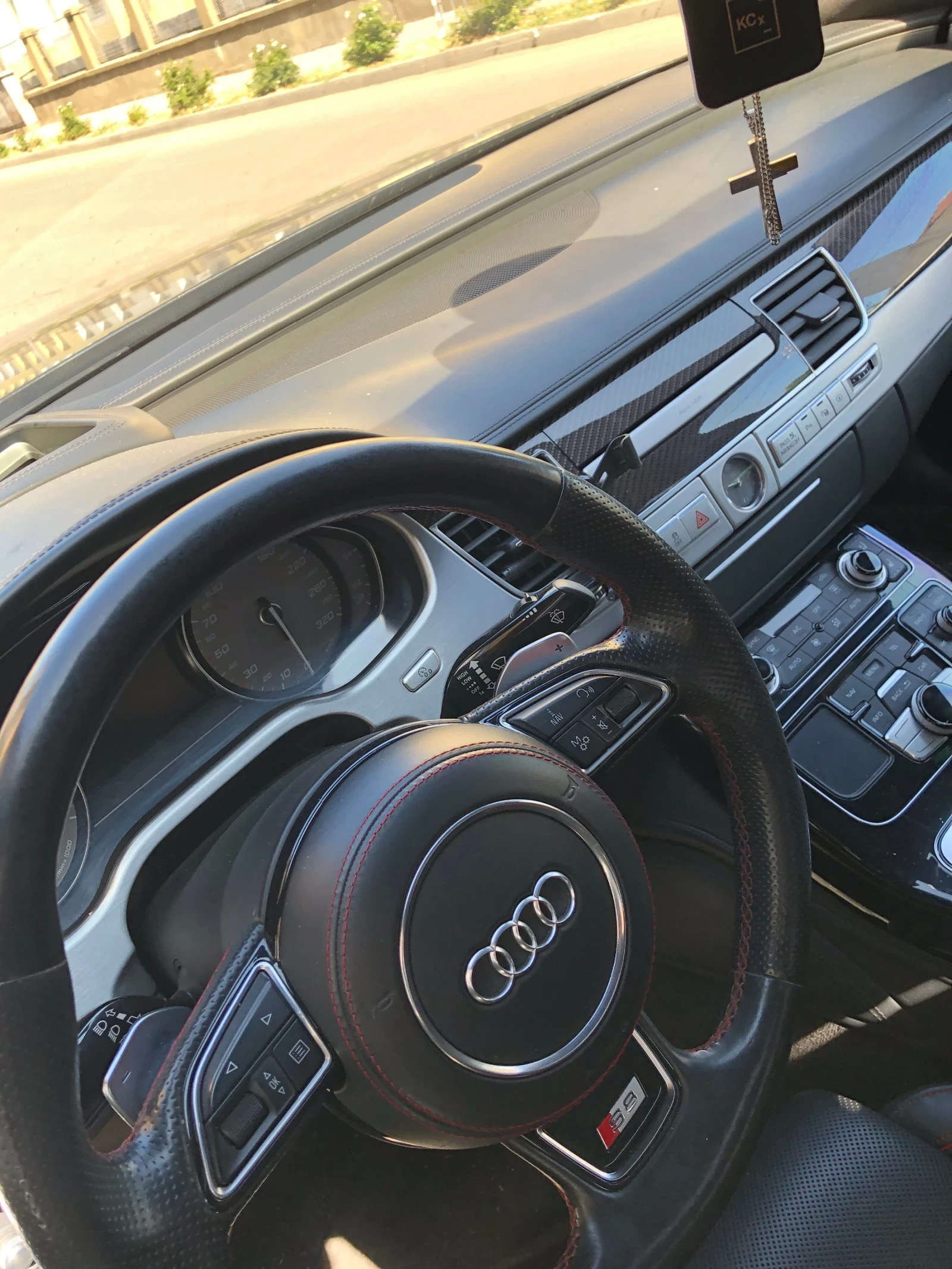 Audi S8 Audi s8 plus - изображение 10
