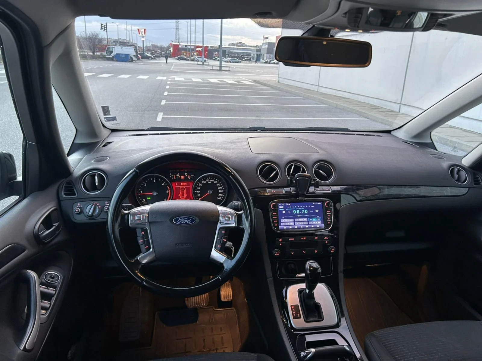 Ford Galaxy GHIA - изображение 10