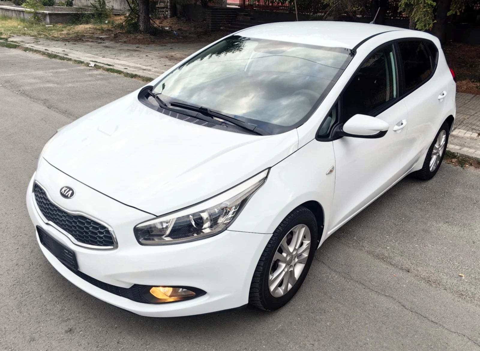 Kia Ceed 1.4 CRDI - изображение 2