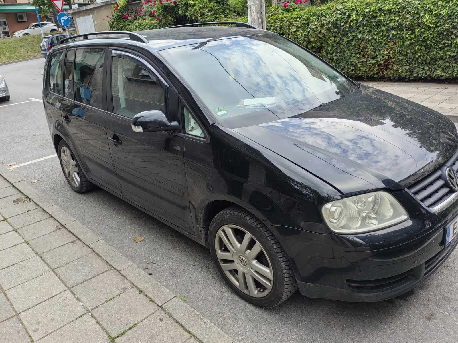 VW Touran 2.0 fsi | Mobile.bg — изображение 2