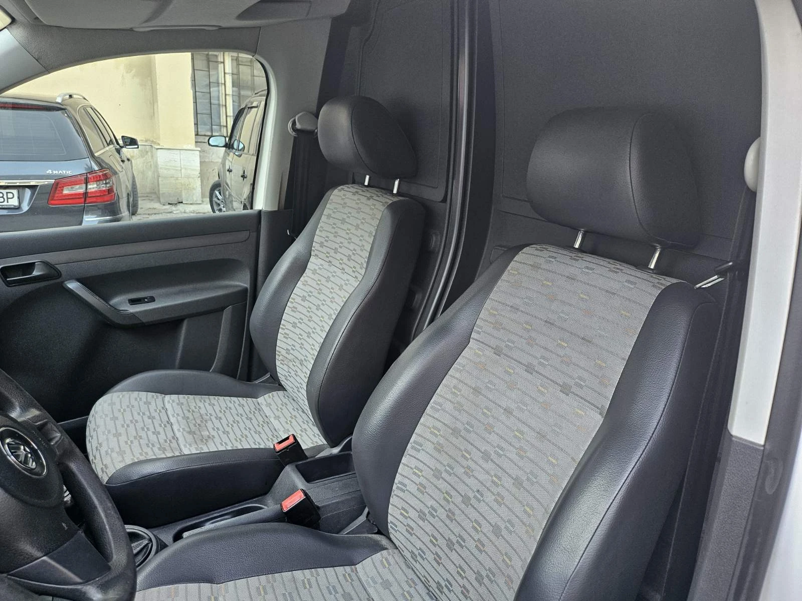 VW Caddy  - изображение 8