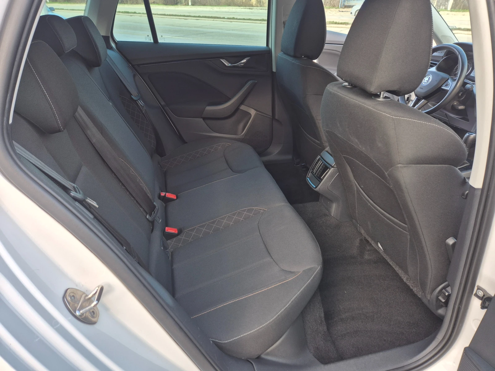 Skoda Scala 1.6 TDI, AVTOMAT, LED | Mobile.bg � ����������� 12