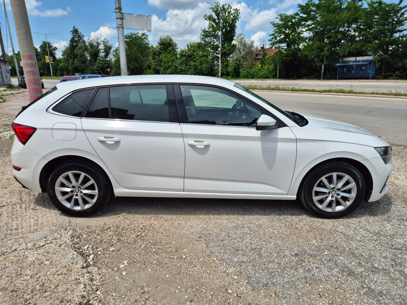Skoda Scala 1.6 TDI, AVTOMAT, LED, снимка 4 - Автомобили и джипове - 53031790