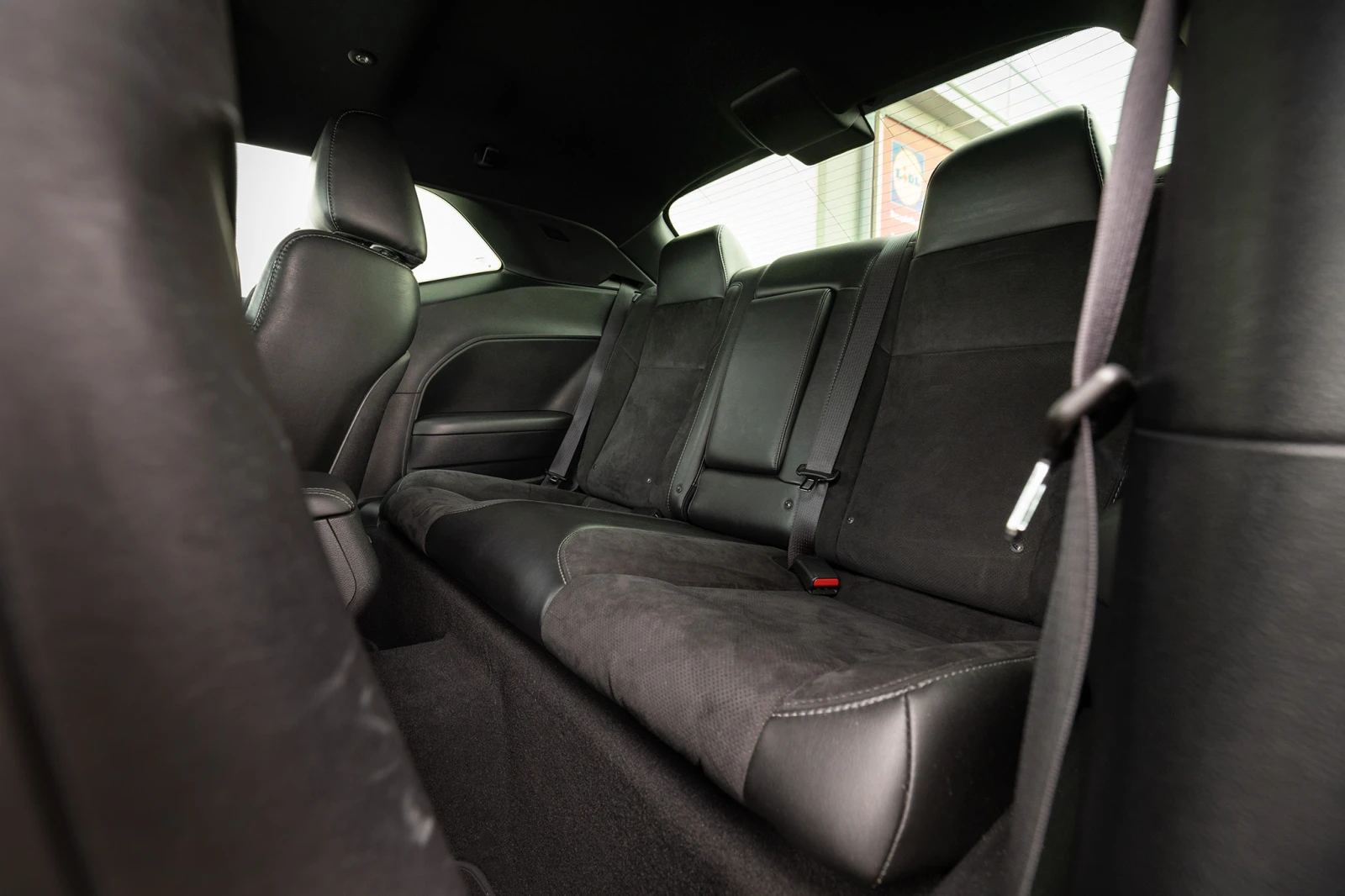 Dodge Challenger | Mobile.bg � ����������� 13