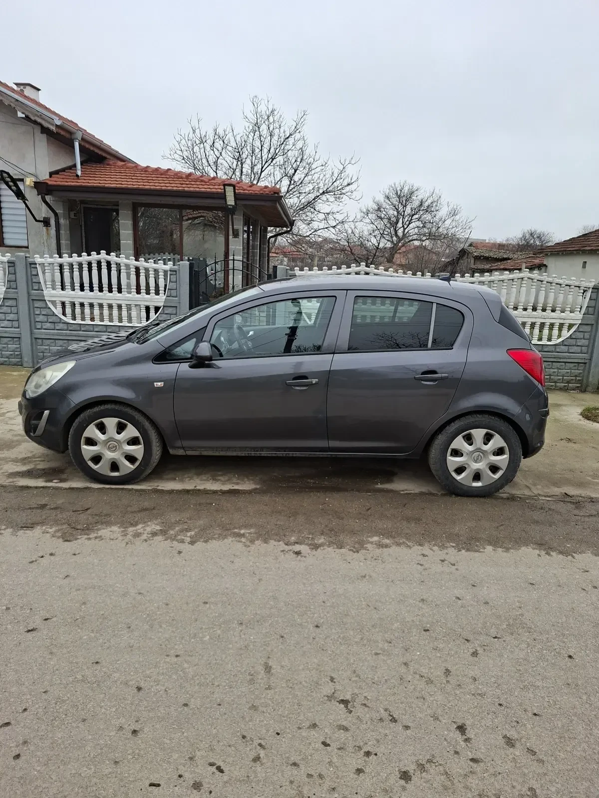 Opel Corsa 1.3 75 к.с. - изображение 7