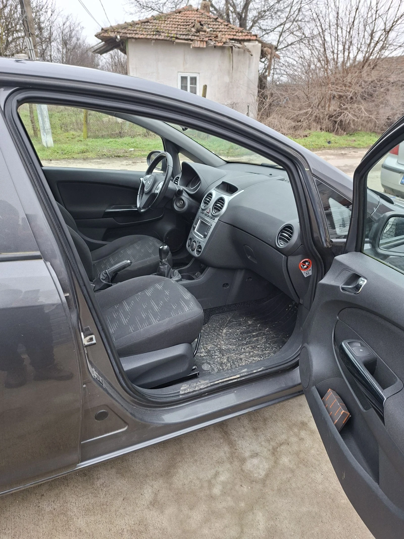Opel Corsa 1.3 75 �.�. | Mobile.bg � ����������� 13