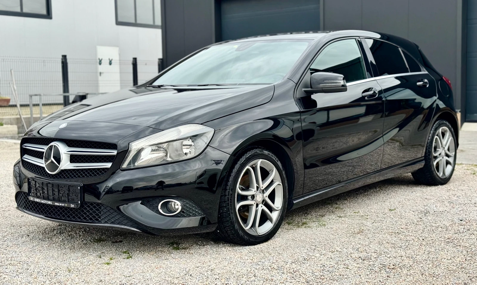 Mercedes-Benz A 180 Premium , снимка 3 - Автомобили и джипове - 54206681