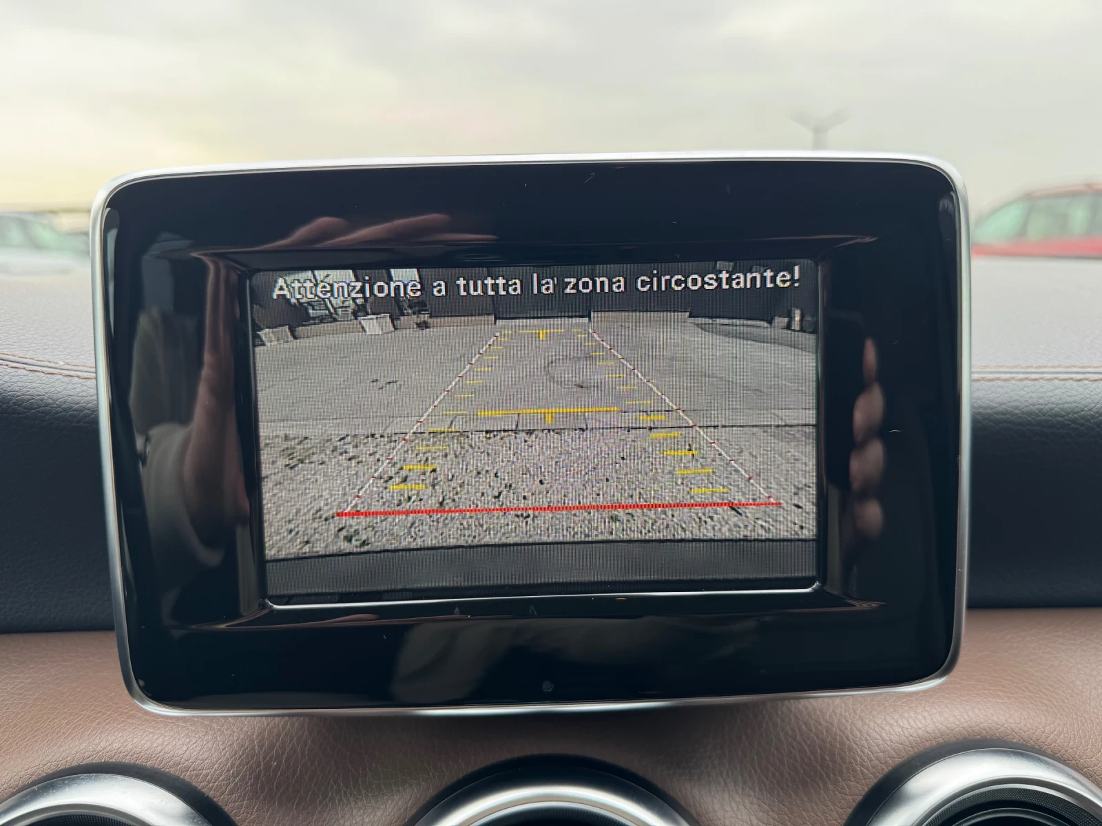 Mercedes-Benz A 180 Premium , снимка 16 - Автомобили и джипове - 54206681