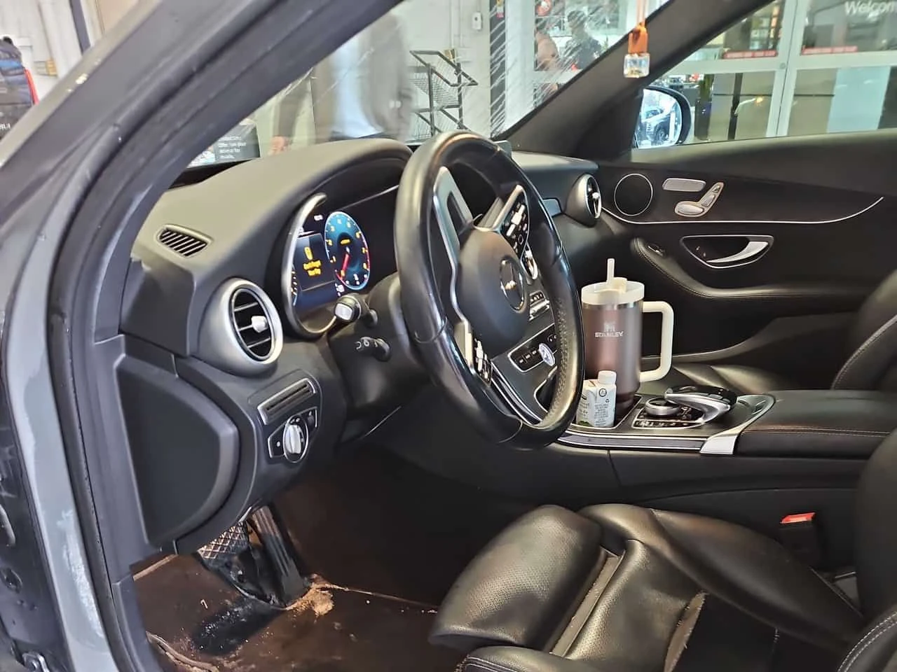 Mercedes-Benz C 300 * ОТ ГЛАВНО ПРЕДСТАВИТЕЛСТВО НА MERCEDES-BENZ, снимка 7 - Автомобили и джипове - 54975365