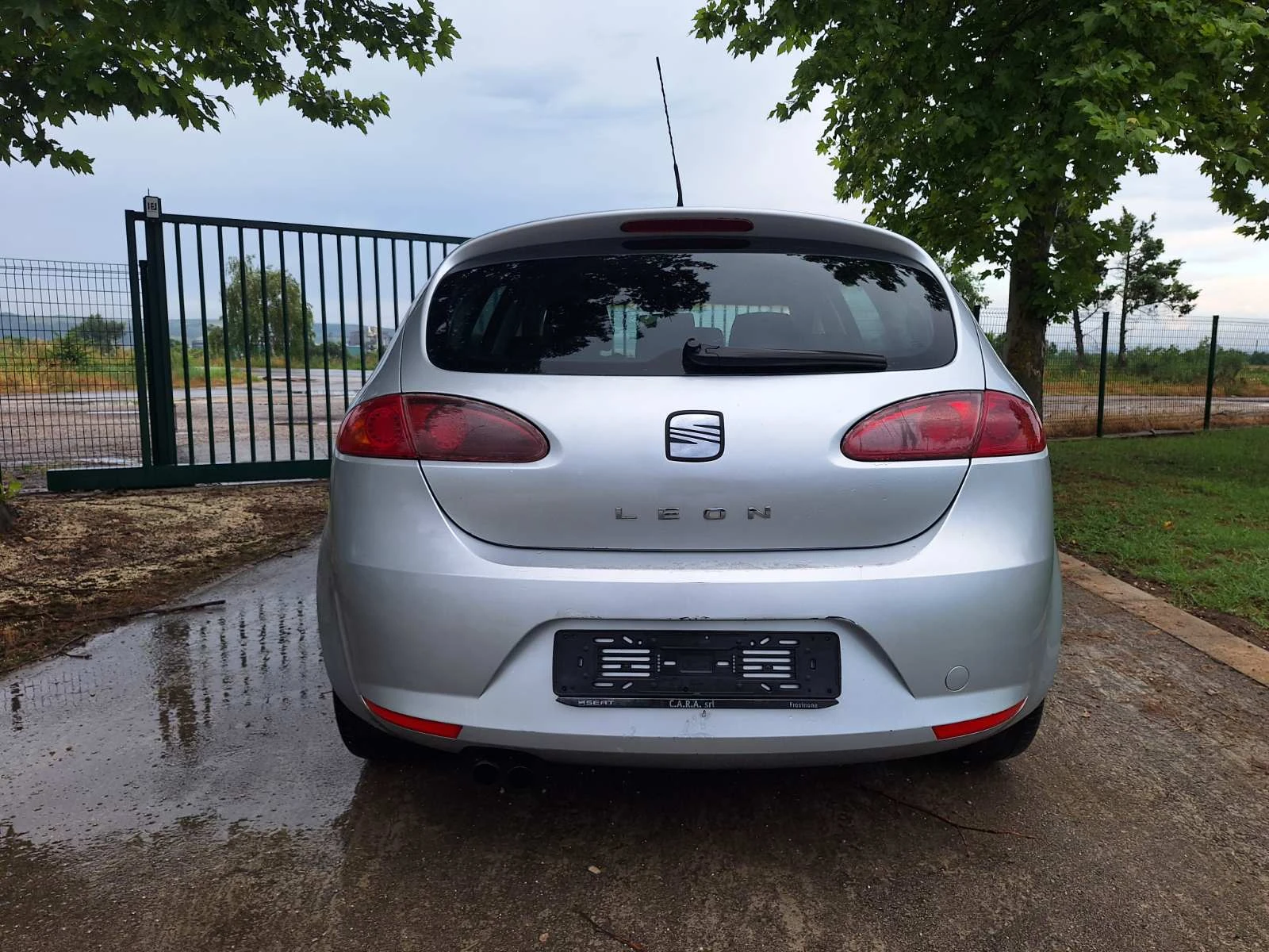 Seat Leon 2.0 140к.с DSG, снимка 5 - Автомобили и джипове - 55022415