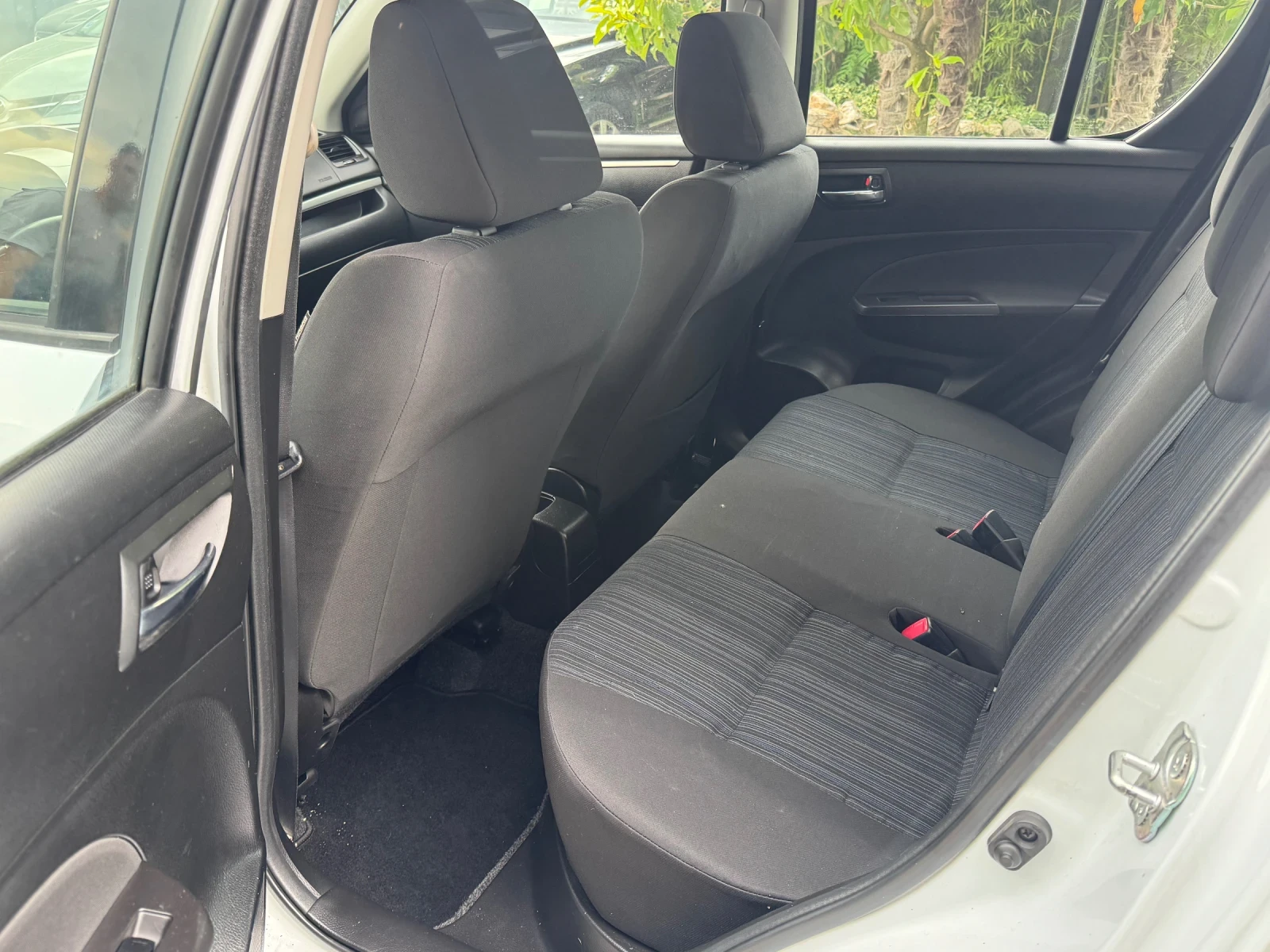 Suzuki Swift 1.2i 4x4 Газ, снимка 11 - Автомобили и джипове - 55115243