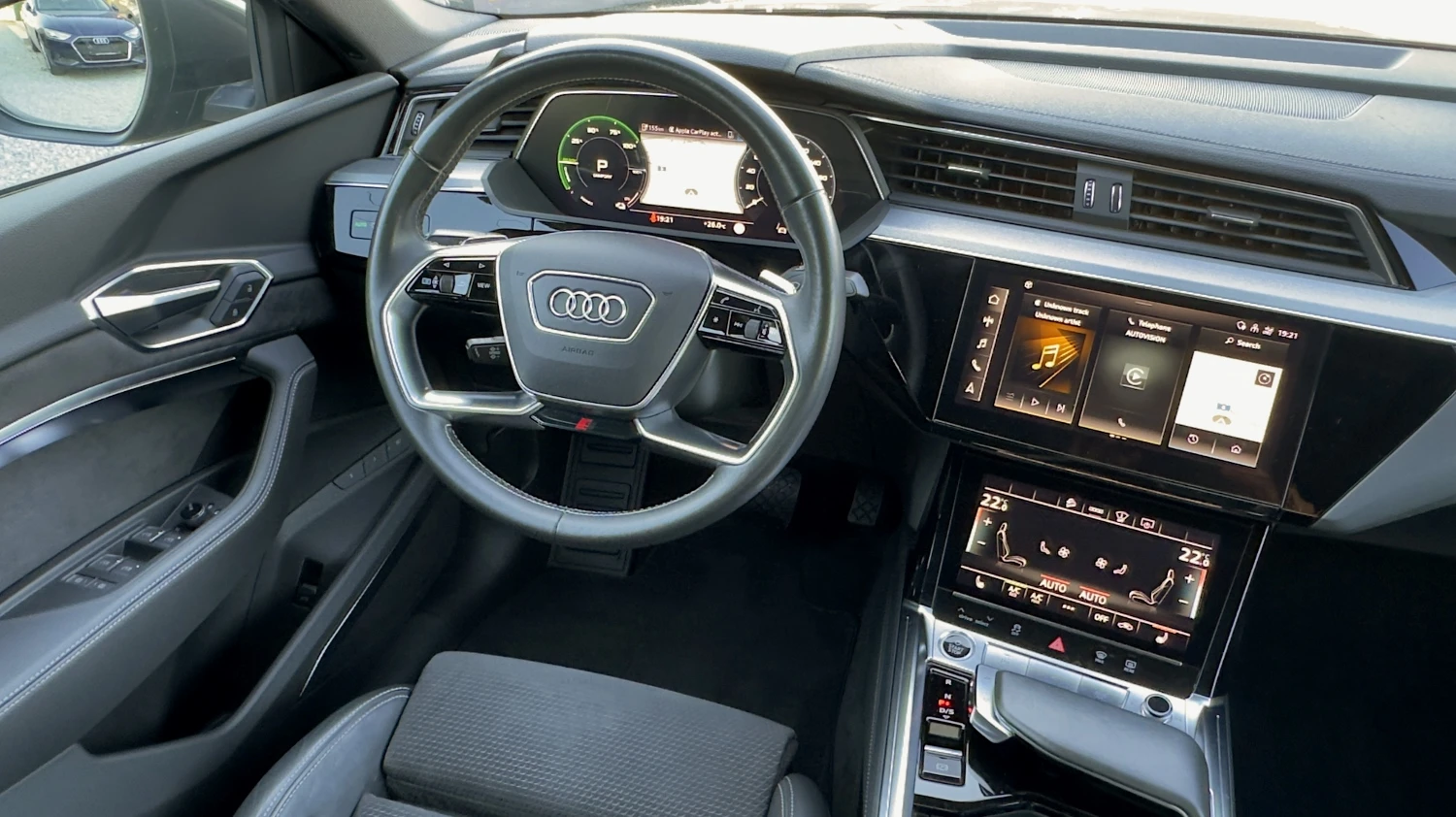 Audi E-Tron 55 SPORTBACK S-LINE PLUS Distronic Head-up Keyless, снимка 9 - Автомобили и джипове - 55243027