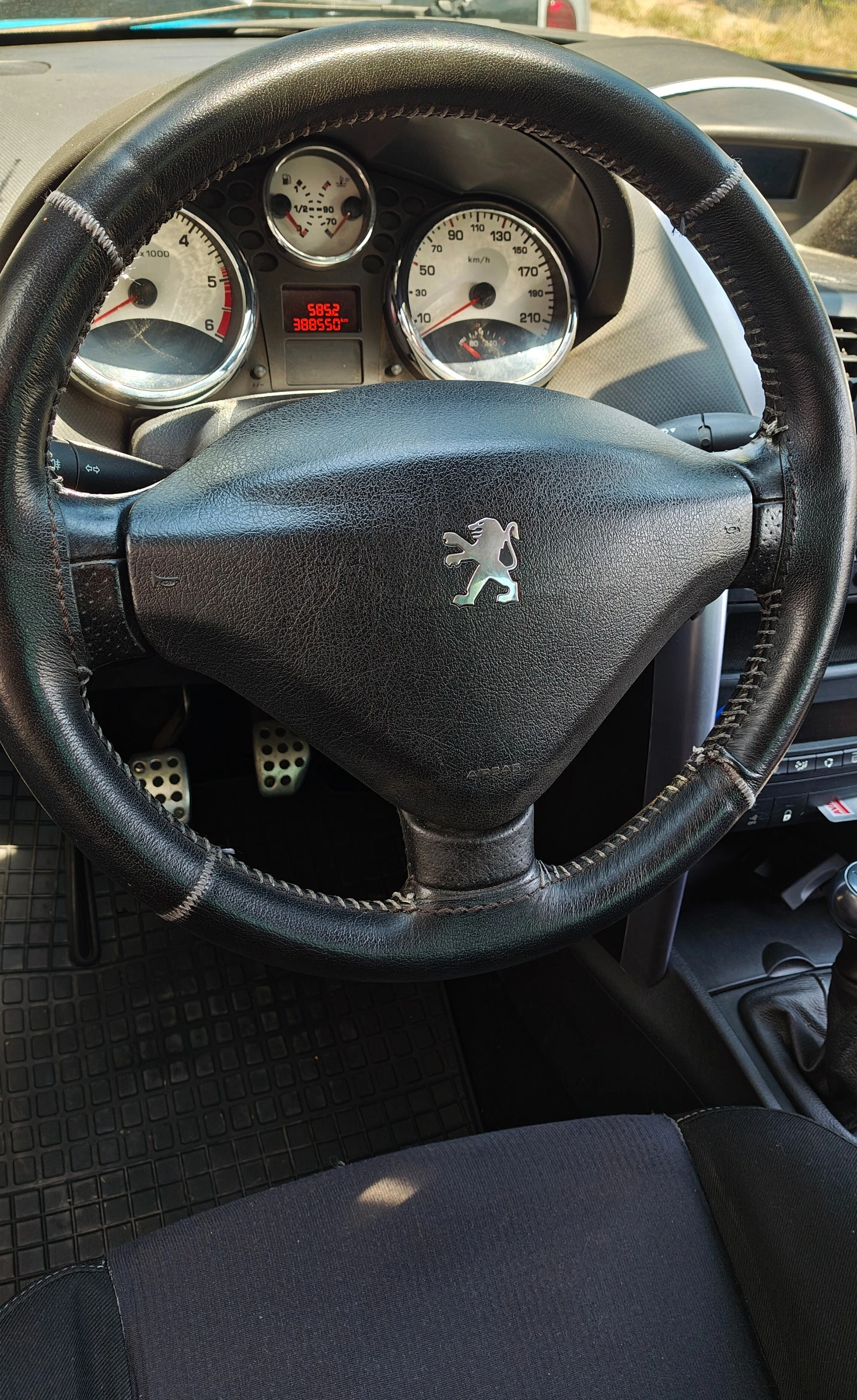 Peugeot 207 CC 1.6Hdi REMAP, снимка 11 - Автомобили и джипове - 55557754