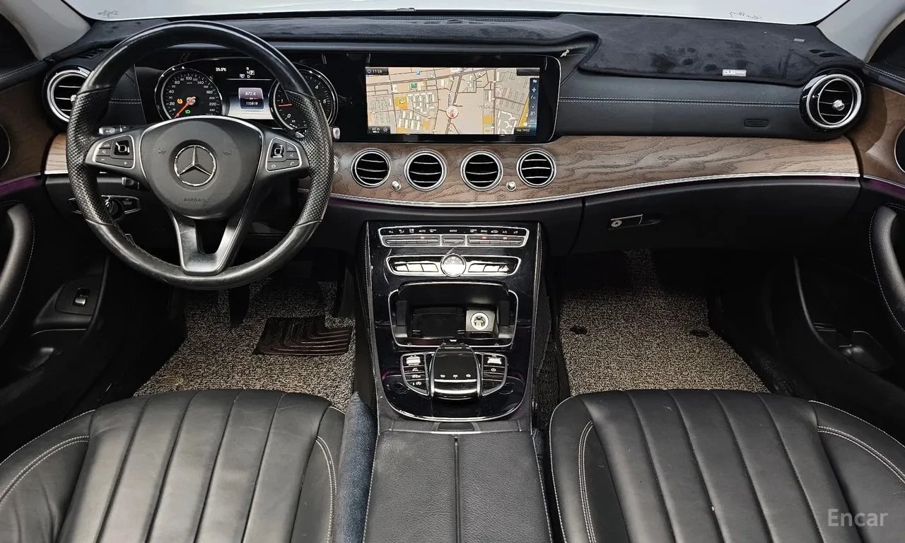 Mercedes-Benz E 220 / DISTRONIC / ЦЕНА ДО БЪЛГАРИЯ , снимка 7 - Автомобили и джипове - 55843746