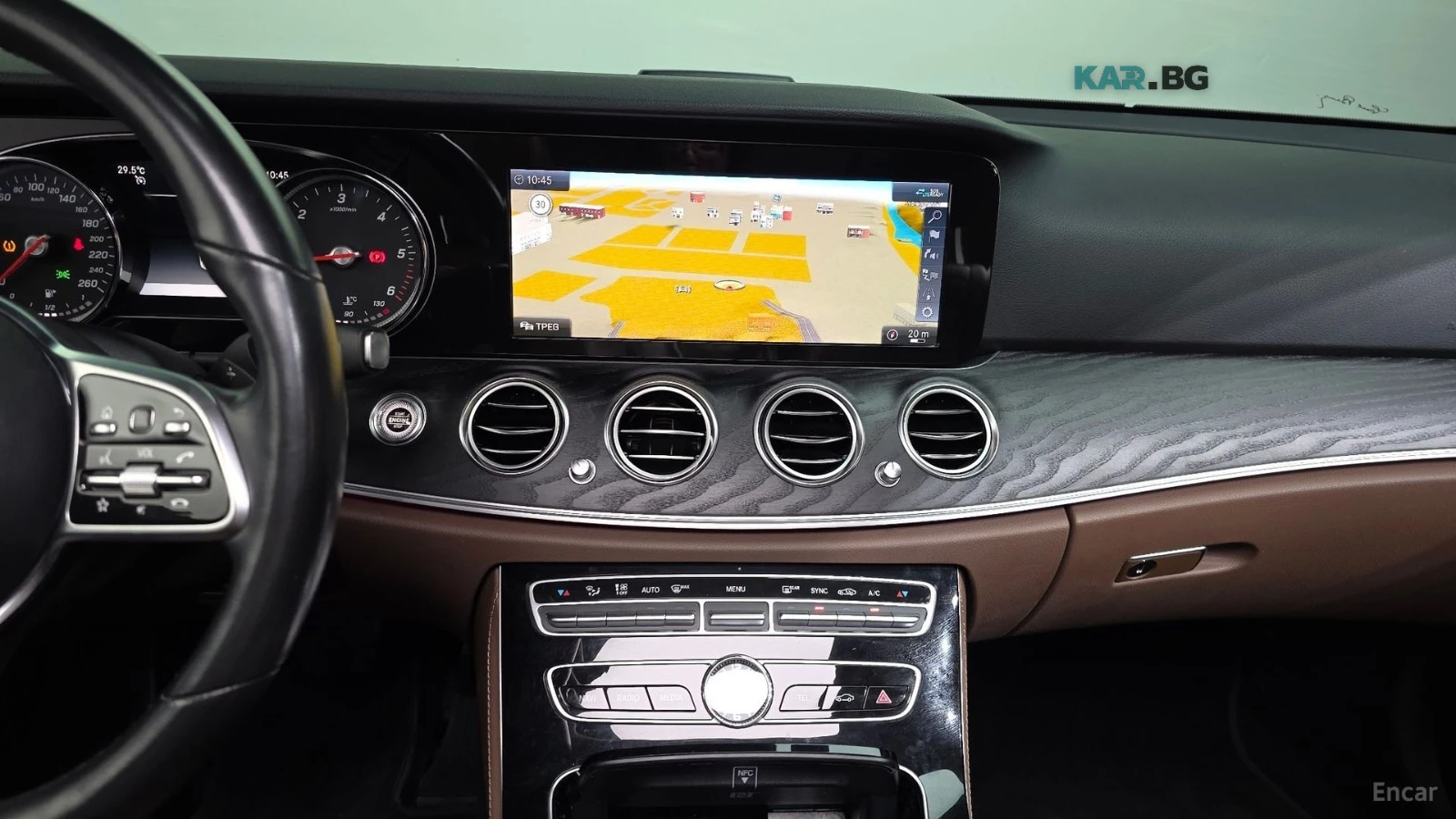 Mercedes-Benz E 220 AVANGARDE* КОЖА* НАВИ* ПАНО* КАМЕРА, снимка 12 - Автомобили и джипове - 55901038
