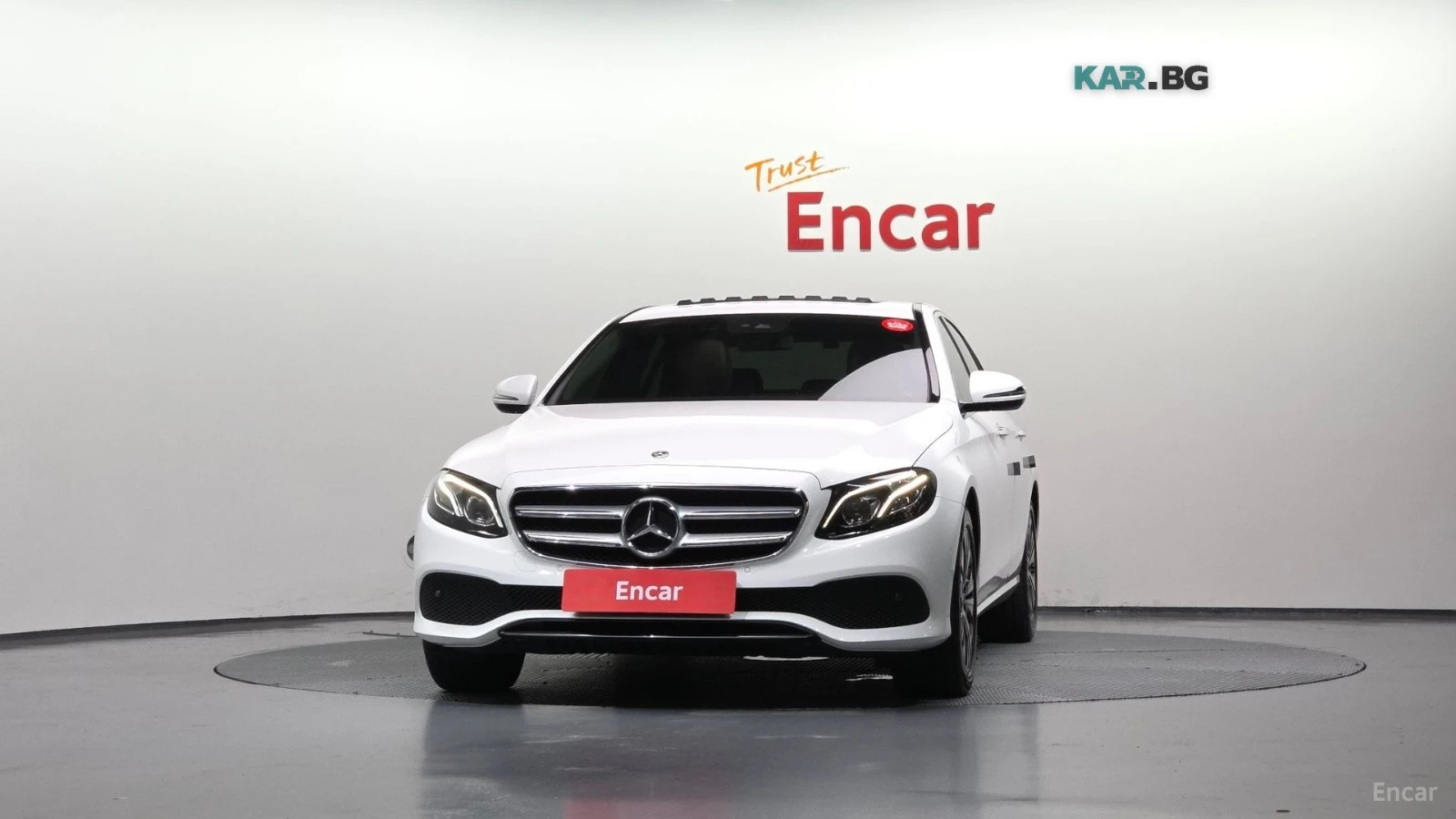 Mercedes-Benz E 220 AVANGARDE* КОЖА* НАВИ* ПАНО* КАМЕРА, снимка 3 - Автомобили и джипове - 55901038