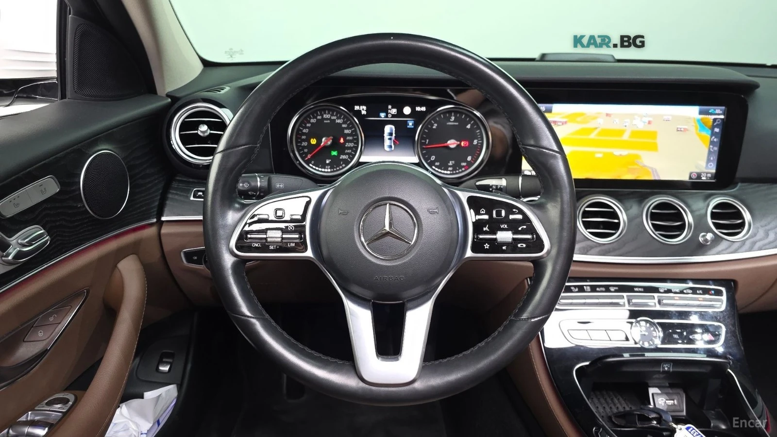 Mercedes-Benz E 220 AVANGARDE* КОЖА* НАВИ* ПАНО* КАМЕРА, снимка 11 - Автомобили и джипове - 55901038