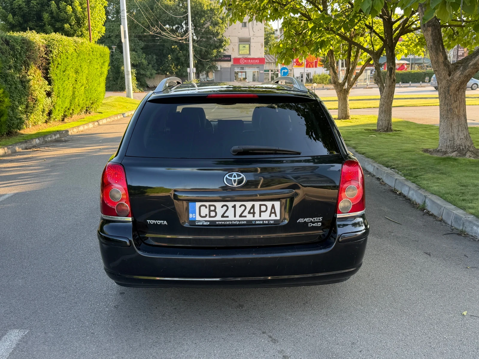 Toyota Avensis 2.0 Дизел, снимка 4 - Автомобили и джипове - 55920054