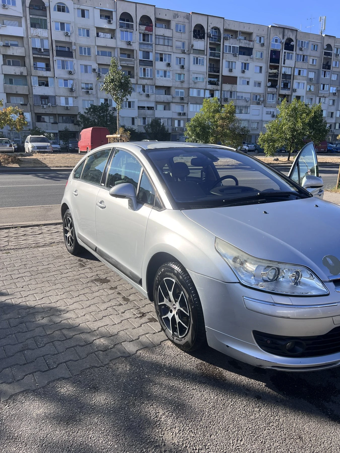 Citroen C4 1.6 HDI, снимка 12 - Автомобили и джипове - 55991310