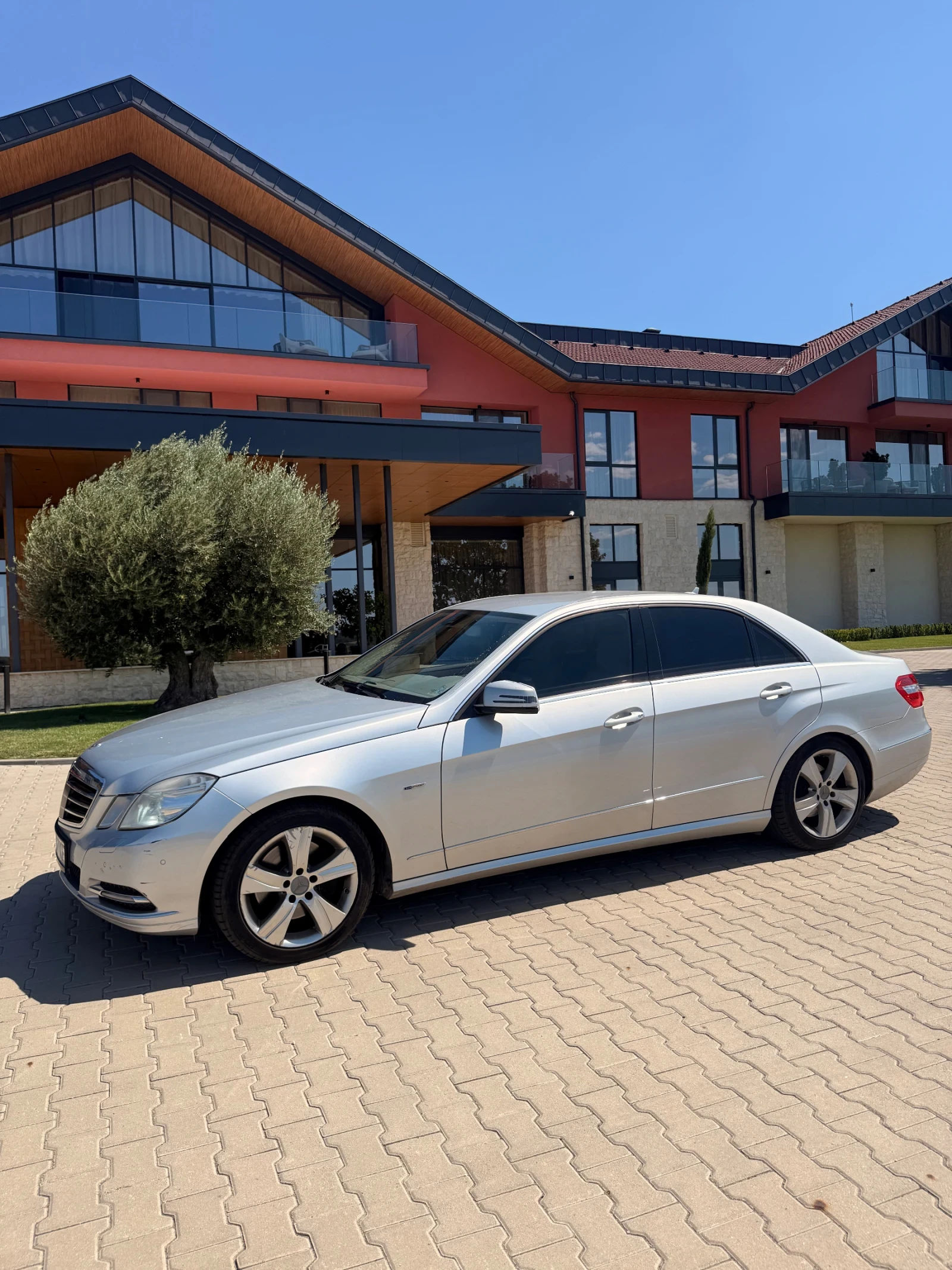 Mercedes-Benz E 300 4matic, Airmatic, европейска