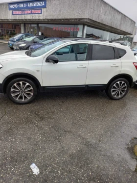 Nissan Qashqai 1.6 фул екстри, снимка 8