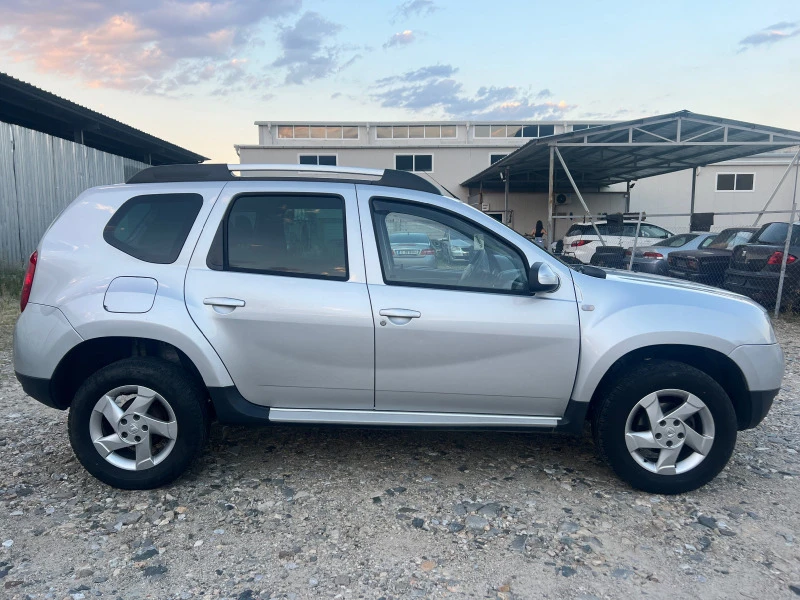 Dacia Duster 1.6 105к.с бензин/газ , снимка 4 - Автомобили и джипове - 46583080