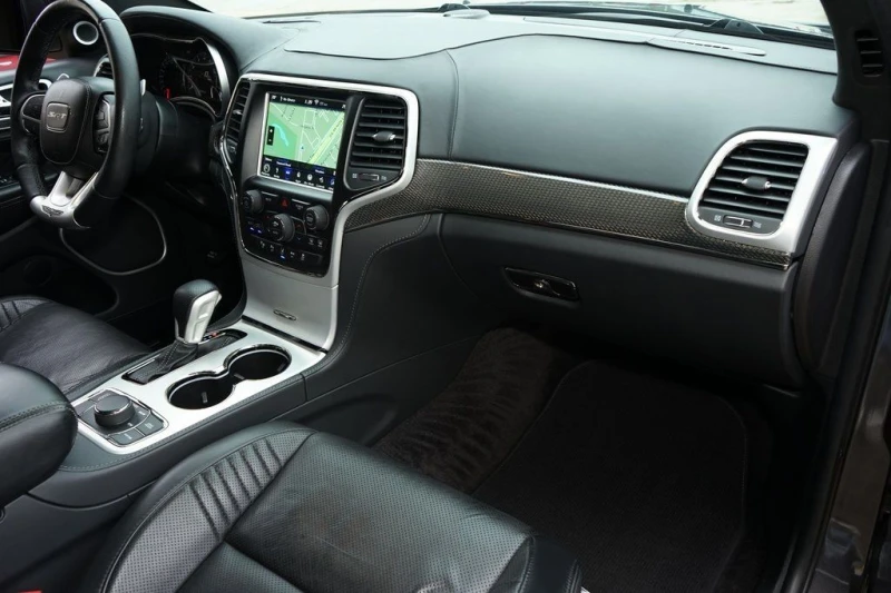 Jeep Grand cherokee, снимка 11 - Автомобили и джипове - 53239146