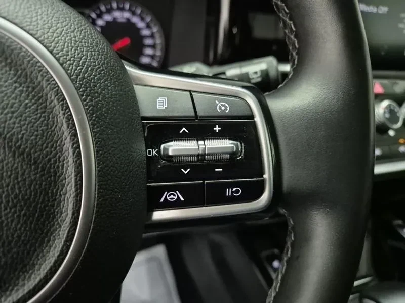 Kia Sorento Diesel 2.2 2Wd Trendy, снимка 7 - Автомобили и джипове - 56118913