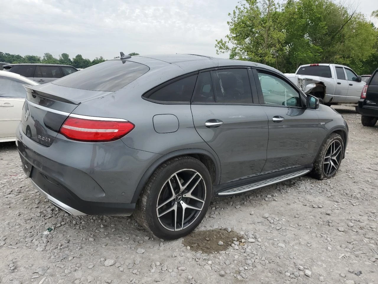 Mercedes-Benz GLE 43 AMG  - изображение 4