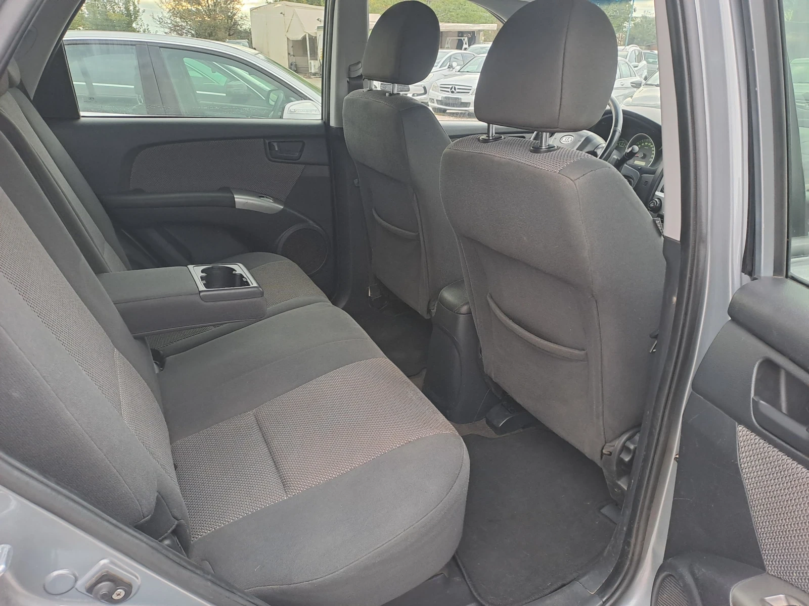 Kia Sportage 2.0i, 4/4, ГАЗ, FACE LIFT - изображение 10