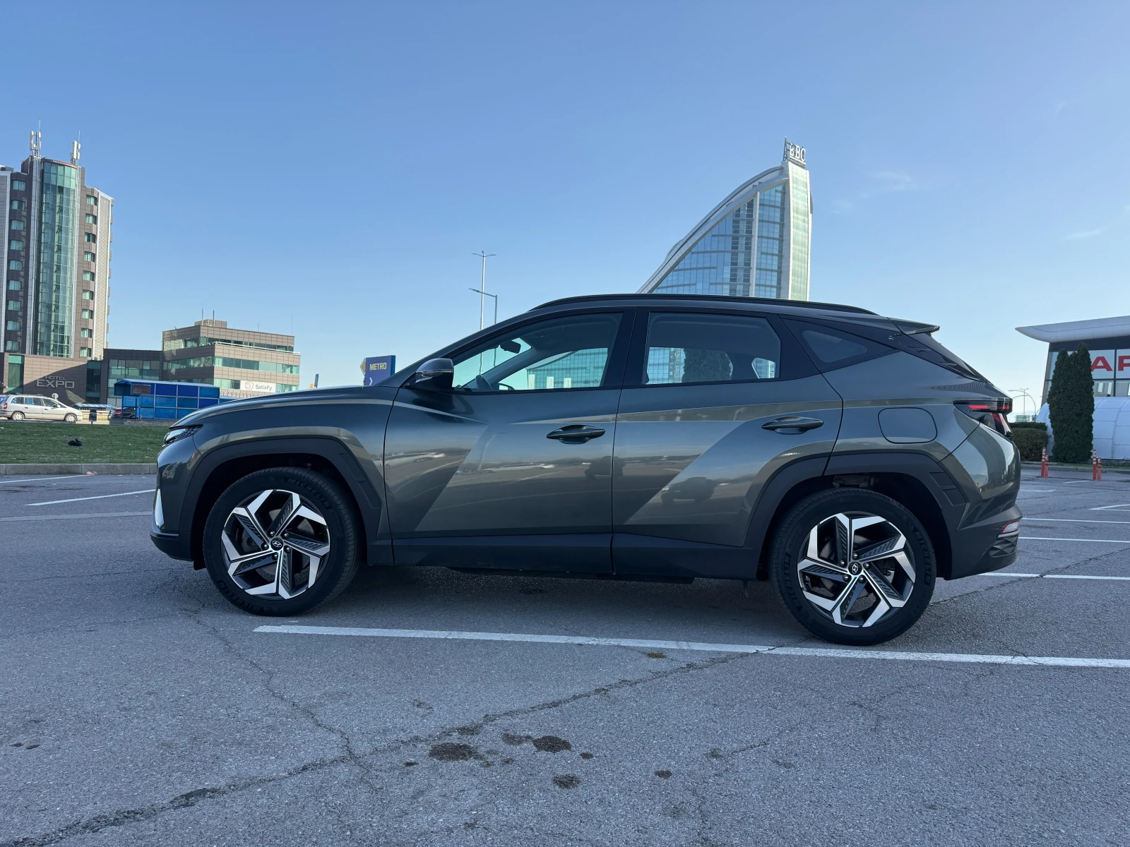 Hyundai Tucson Plug-in-Hybrid - 265 к. с., 4x4, дигитален кокпит - изображение 3