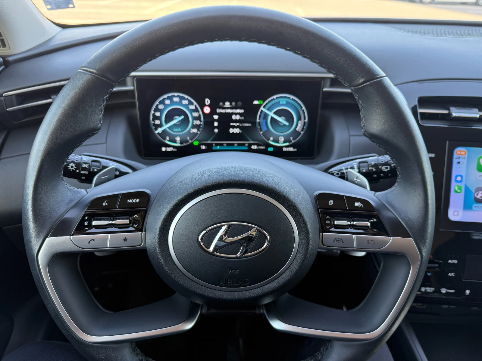 Hyundai Tucson Plug-in-Hybrid - 265 к. с., 4x4, дигитален кокпит - изображение 9