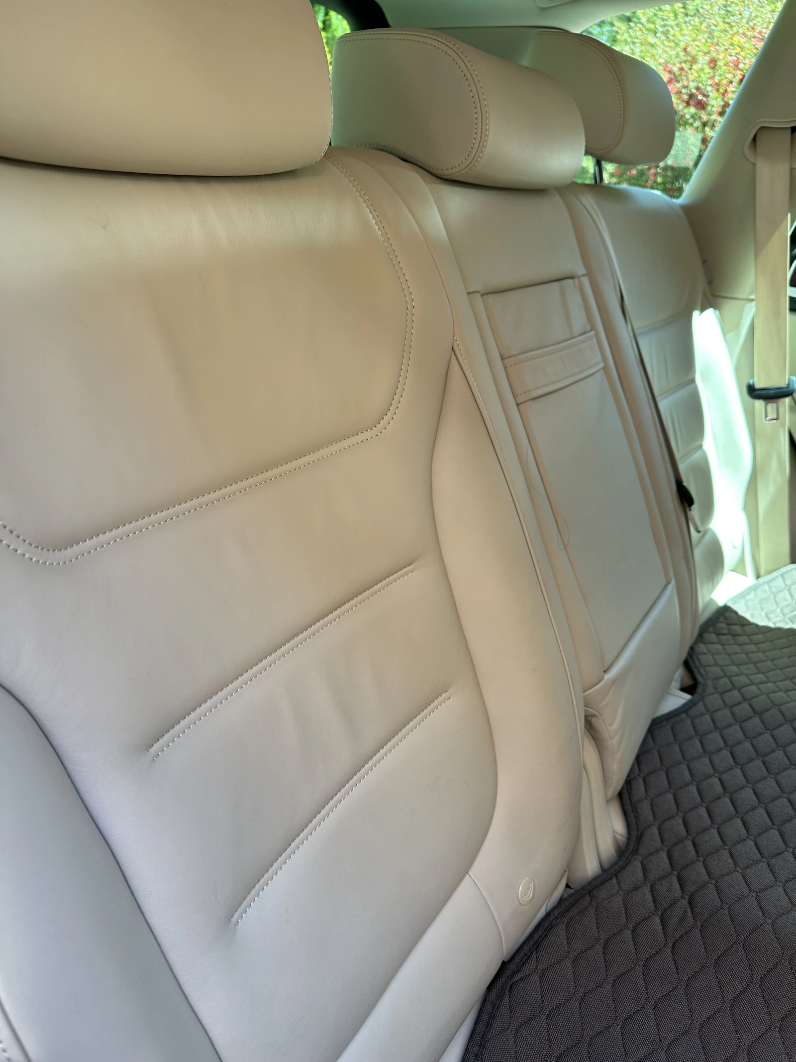 VW Touareg, снимка 17 - Автомобили и джипове - 54340162