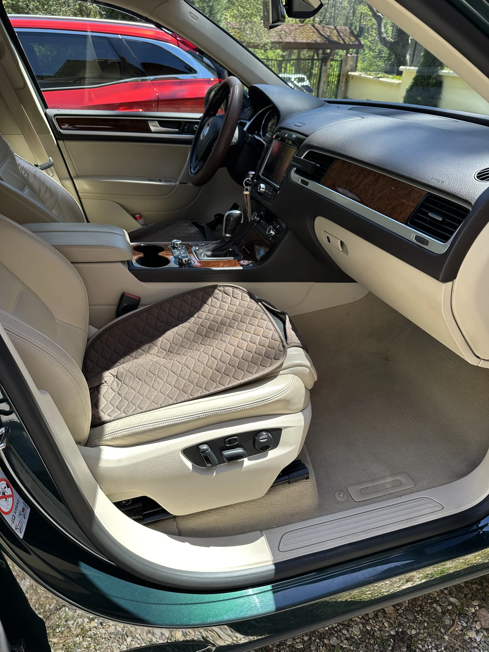 VW Touareg, снимка 10 - Автомобили и джипове - 54340162