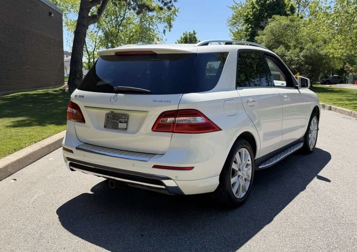 Mercedes-Benz ML 350 D * AMG * ПАНО * НА ПРУЖИНИ * CARFAX * , снимка 5 - Автомобили и джипове - 55077616