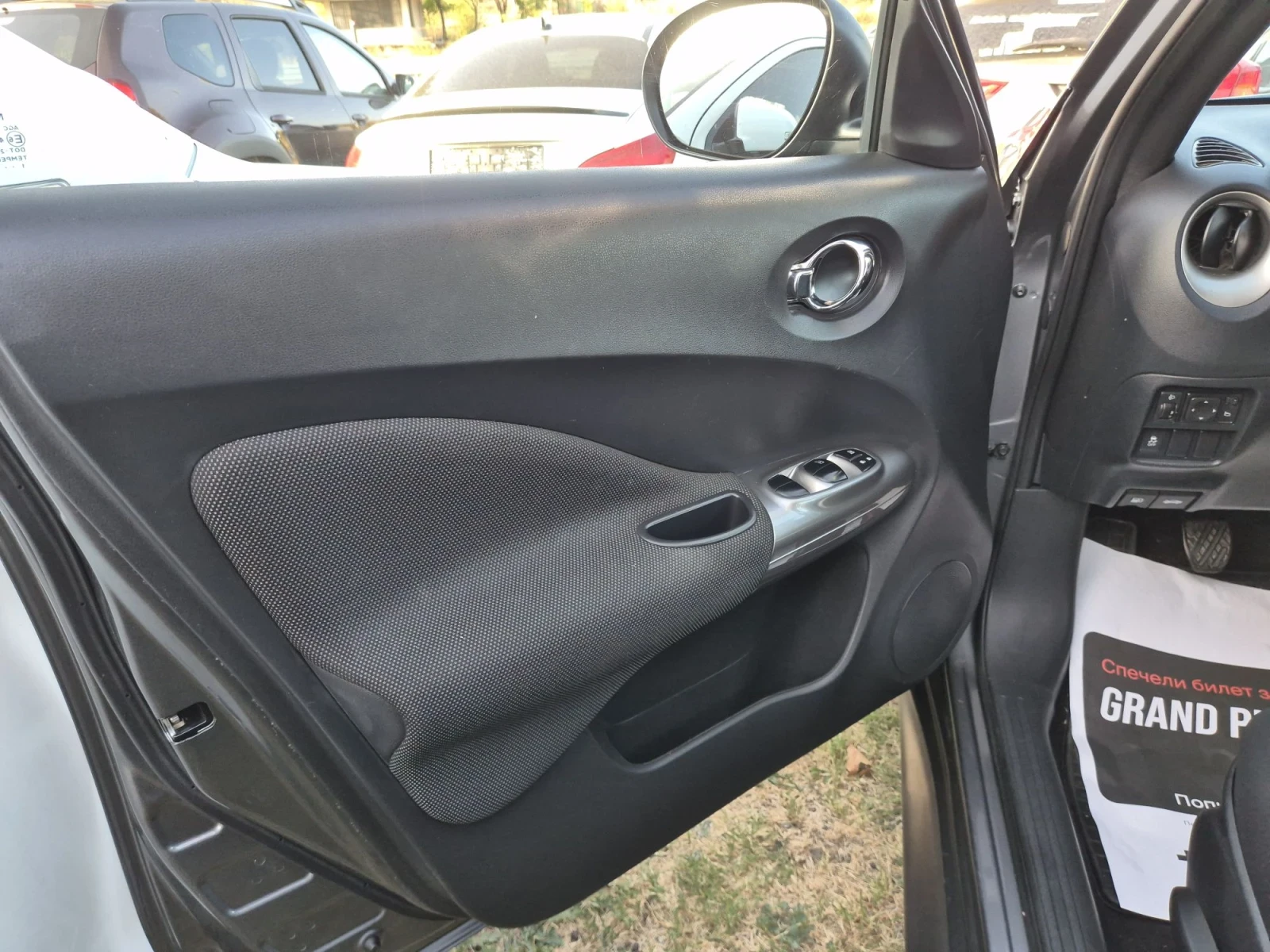 Nissan Juke 1, 6i/6sk/Kamera/Navi, снимка 7 - Автомобили и джипове - 56182206