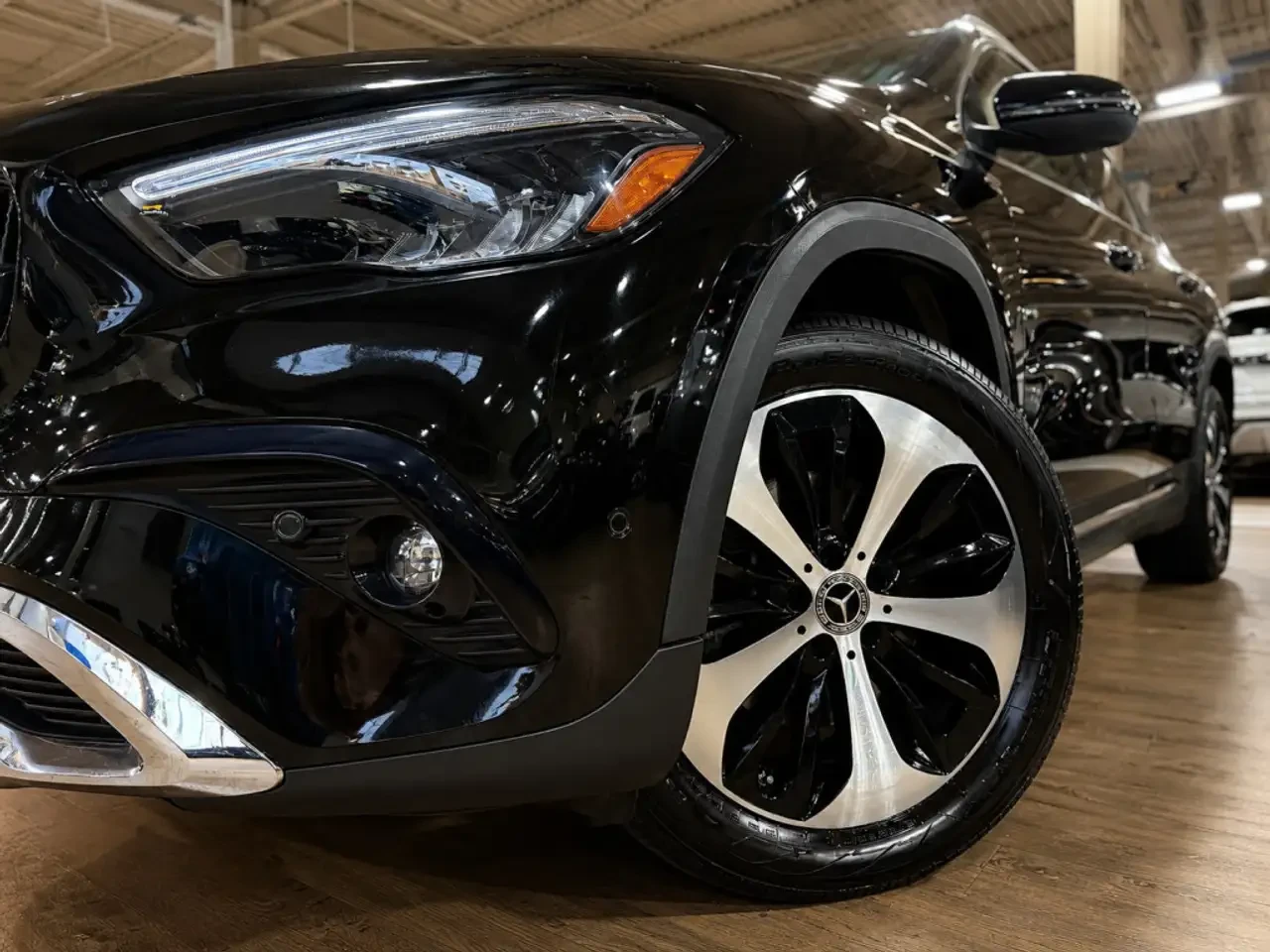Mercedes-Benz GLA 250, снимка 10 - Автомобили и джипове - 56227354