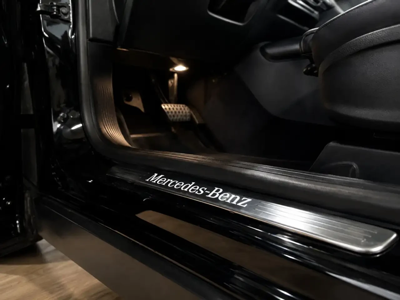 Mercedes-Benz GLA 250, снимка 15 - Автомобили и джипове - 56227354