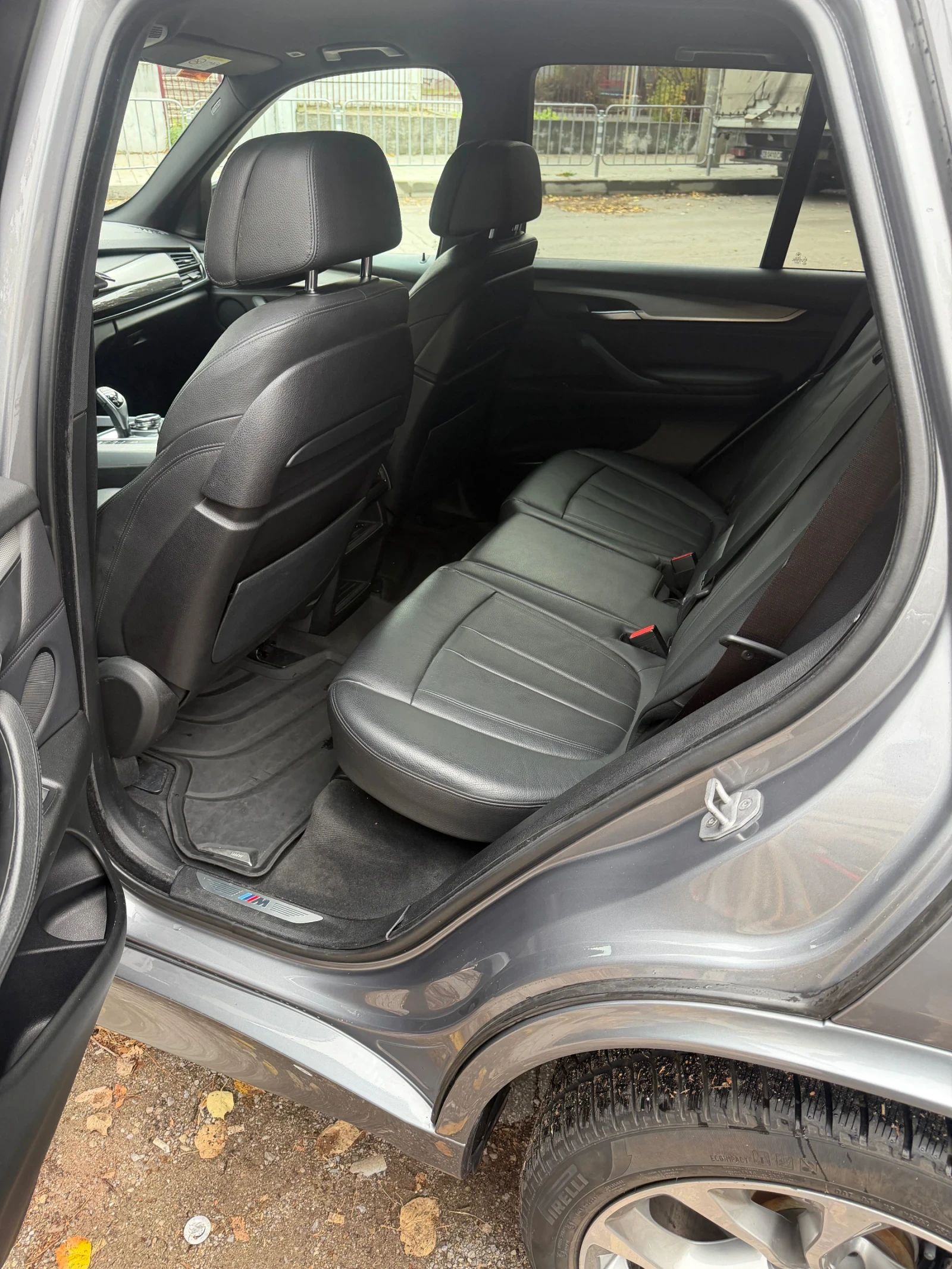 BMW X5 F15 M50D, снимка 10 - Автомобили и джипове - 56544171